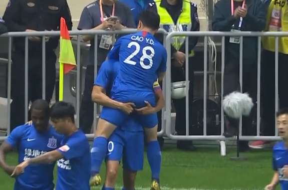  教练临场变阵助球队逆转取胜