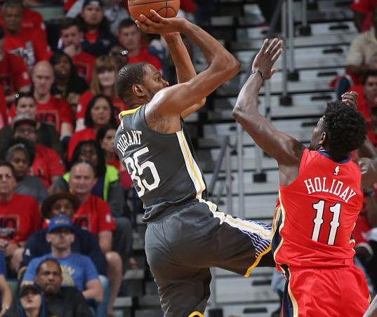  佛罗伦萨防守反击，主场力克强敌  