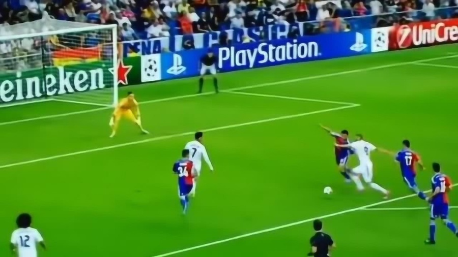  外援默契配合，双剑合璧攻破防线